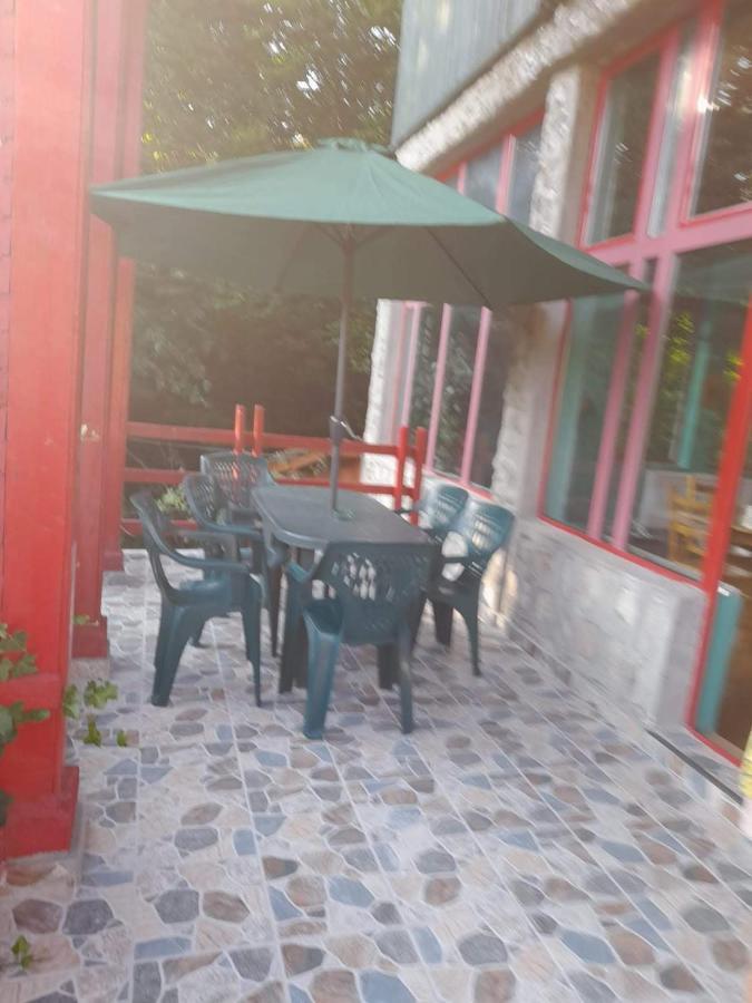 Hotel Barlogul Ursilor Lepşa Exterior foto